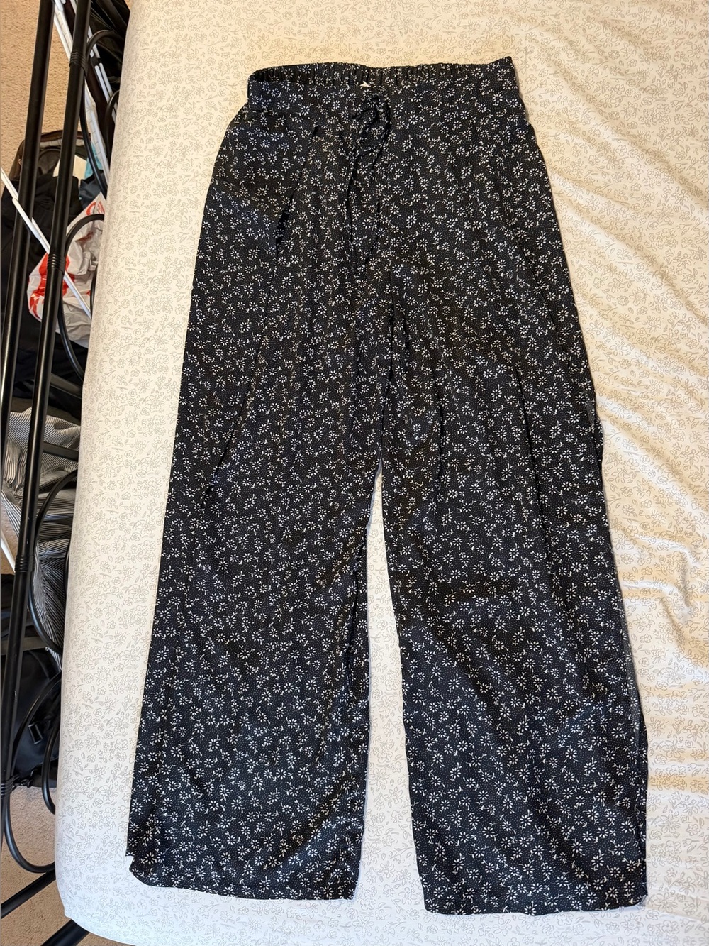 Wide Leg Floral Print Pants